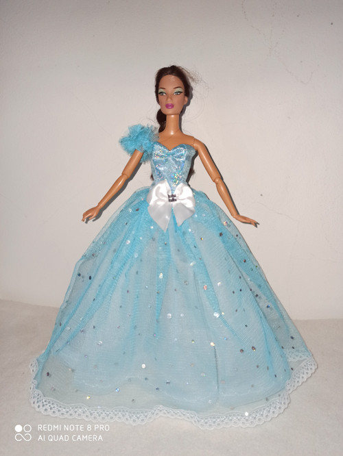 Šaty pro Barbie — foto 1