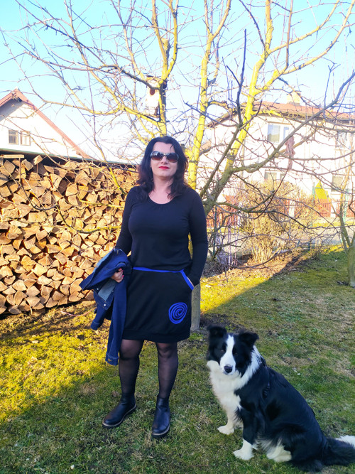 Sukně spirála+++aplikace v barvě modré+++ VEL.M — foto 1