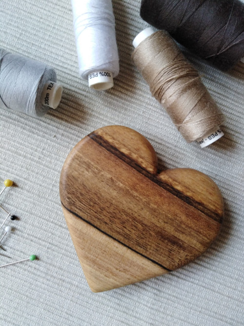 Magnetický jehelníček - srdíčko 2 — foto 1