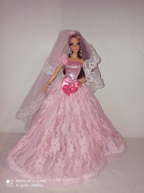Šaty pro Barbie — foto 1