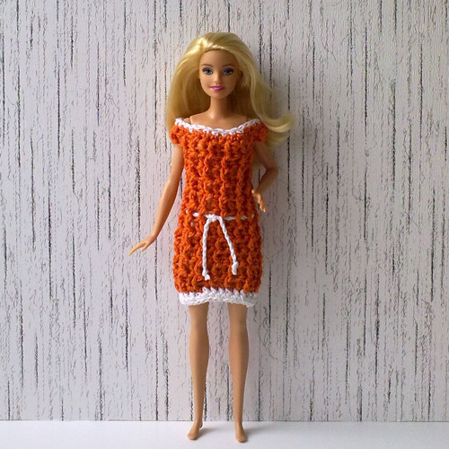 Oblečky pro Barbie - šaty