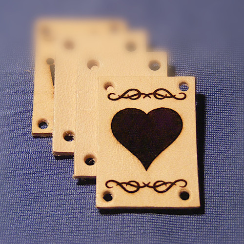 Kožený štítek 2x3 cm,gravírovaný - přírodní