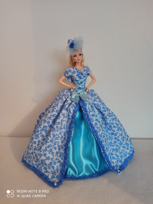 Šaty pro Barbie — foto 1