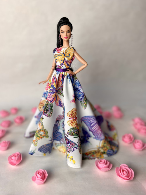 Šaty pro panenku Barbie — foto 1