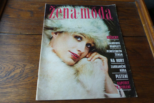 Časopis Žena a móda, číslo 10/1974, střihy!
