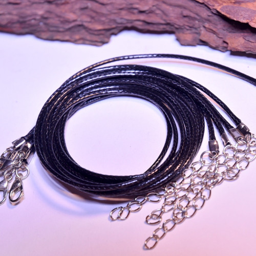 HD1,5 Hadí šňůrka 1,5 mm s karabinkou - černá