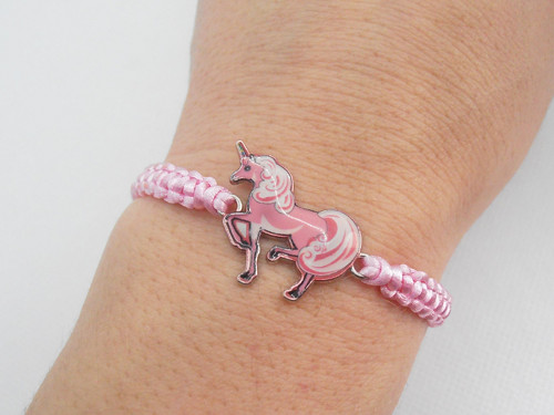 "Unicorn" - dětský náramek (macramé) — foto 1