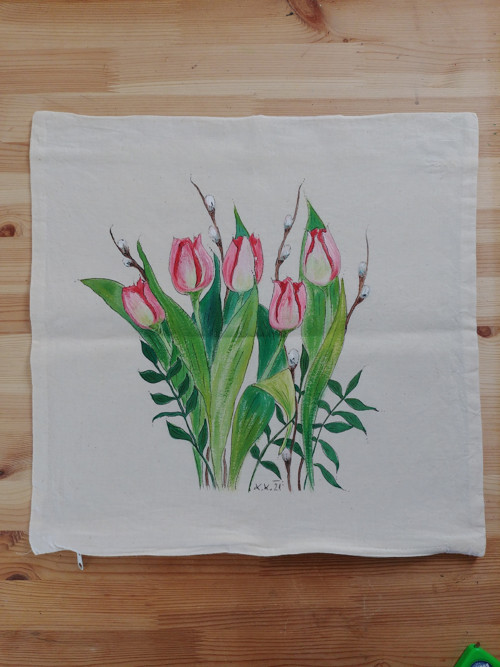 Malovaný polštář- tulipány — foto 1