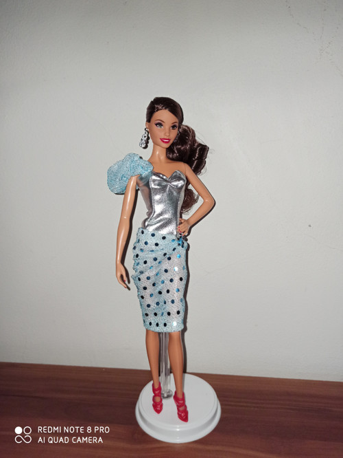 Šaty pro Barbie — foto 1