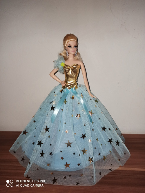 Šaty pro Barbie — foto 1
