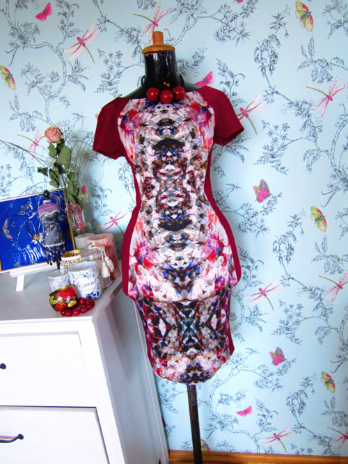 Šaty pencil etno malba — foto 1
