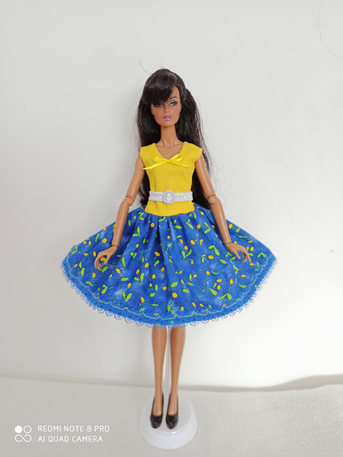 Šaty pro Barbie — foto 1