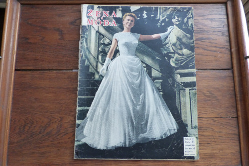 Časopis Žena a móda, číslo 11/1954