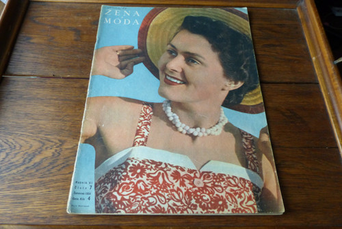 Časopis Žena a móda, číslo 7/1954