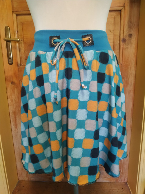 Retro sukně — foto 1