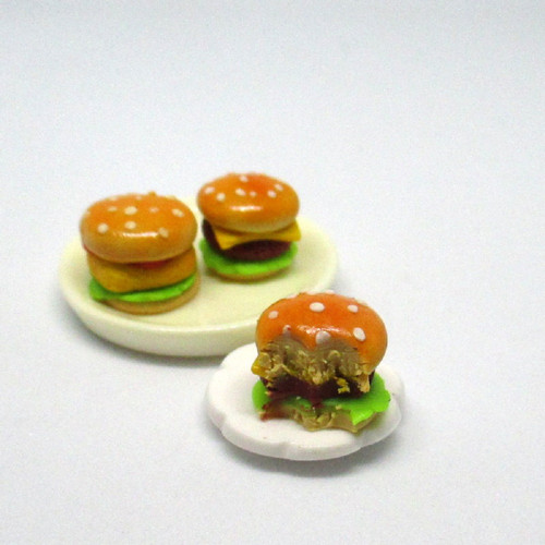 Miniatury pro panenky - hamburger
