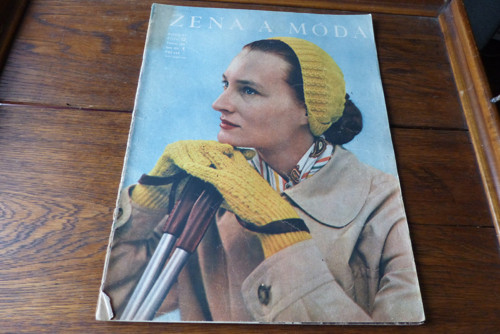 Časopis Žena a móda, číslo 12/1954