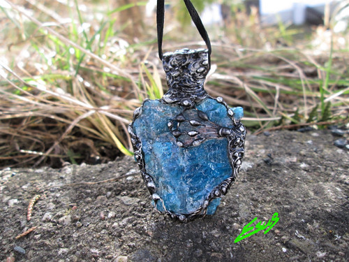 Talisman ,, Mezi Světy " — foto 1