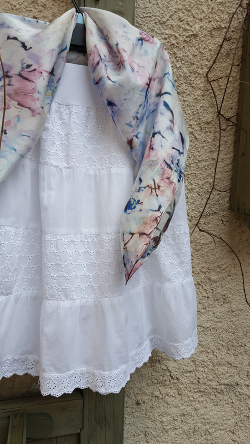 Bílé léto, sukně vel.S — foto 1