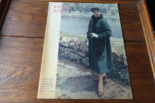 Časopis Žena a móda, číslo 11/1957 — foto 1