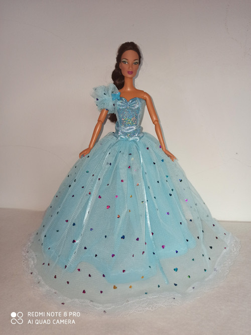 Šaty pro Barbie — foto 1