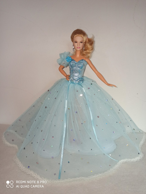 Šaty pro Barbie — foto 1
