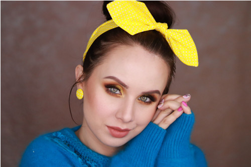 Bodkovaná Pin Up čelenka (žltá/biele bodky)