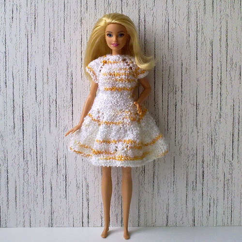 Oblečky pro Barbie - šaty — foto 1