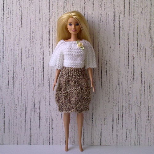 Oblečky pro Barbie - šaty