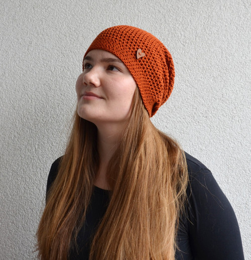 Rezavá háčkovaná hučka, merino + bavlna — foto 1