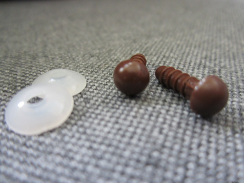 Bezpečnostní oči, hnědá barva, 6mm