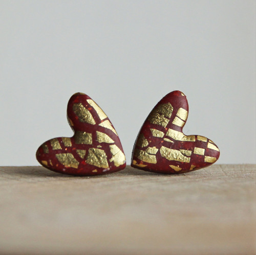Černo-vínová srdíčka, fimo pecky — foto 1