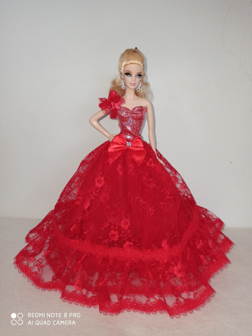 Šaty pro Barbie — foto 1