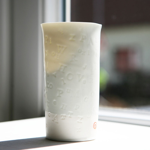 Prosvítavý pohár porcelán — foto 1