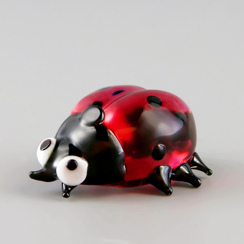 Beruška - skleněná miniatura