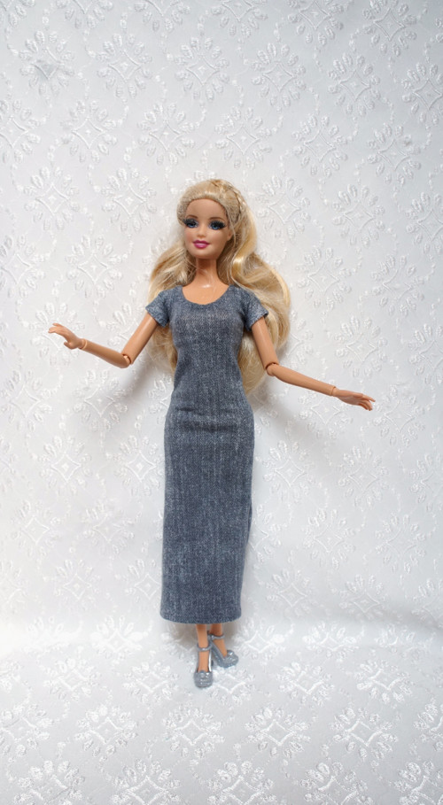 Šaty jeans pro Barbie — foto 1