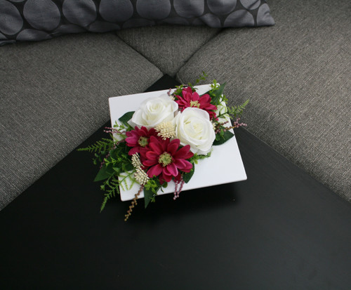 Ikebana s růžemi a chryzantémami — foto 1