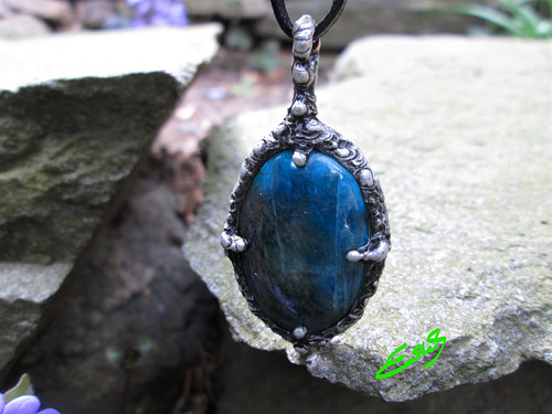 Talisman ,, Mezi Světy " — foto 1