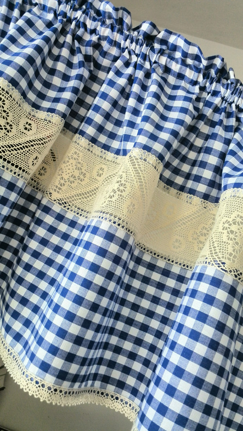 Draperie modrá