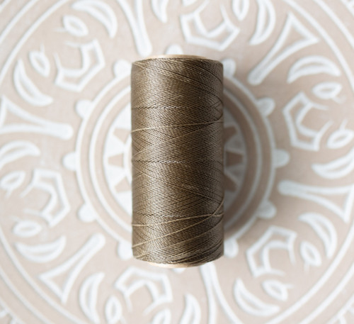 Linhasita 0.5mm macrame nit CaféAuLait (612)