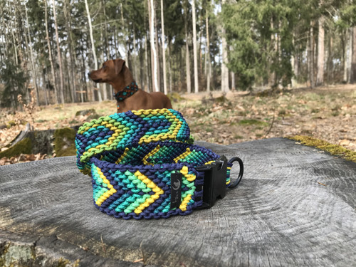 Ručně pletené paracord obojky