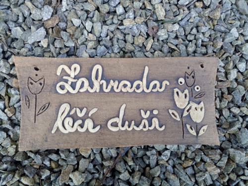 Destička do zahrady.