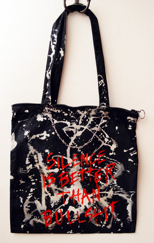 Upcycle plátěnka se zipem - Bullshit — foto 1