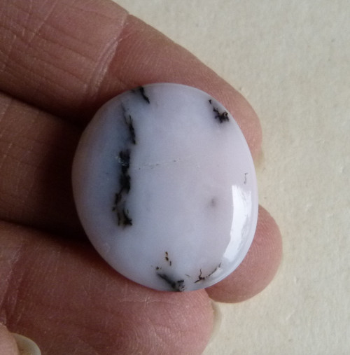 Opál růžový - 2,6 cm