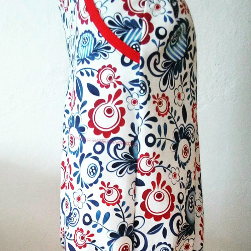 Folklor - dámská sukně vel. 38 — foto 1