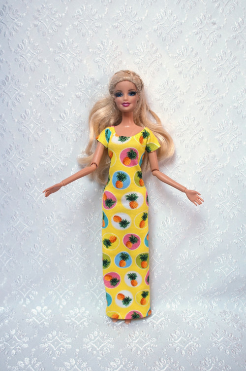 Šaty pro Barbie — foto 1