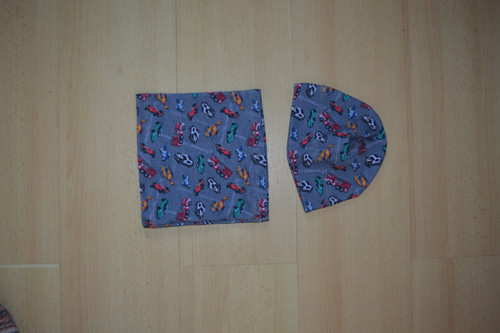 Set čepice a nákrčník