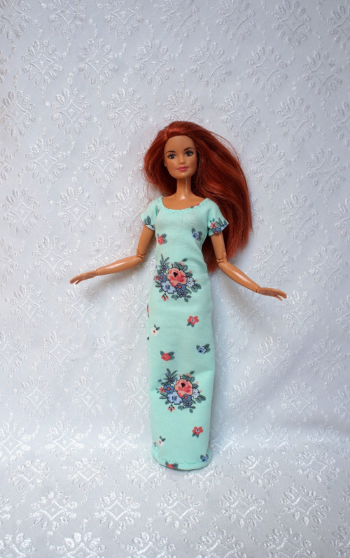 Šaty pro Barbie — foto 1