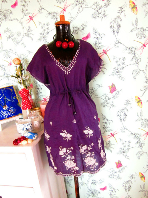Šaty folklór boho violet vyšívané — foto 1