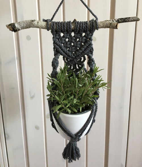 Macramé závěs na květinu